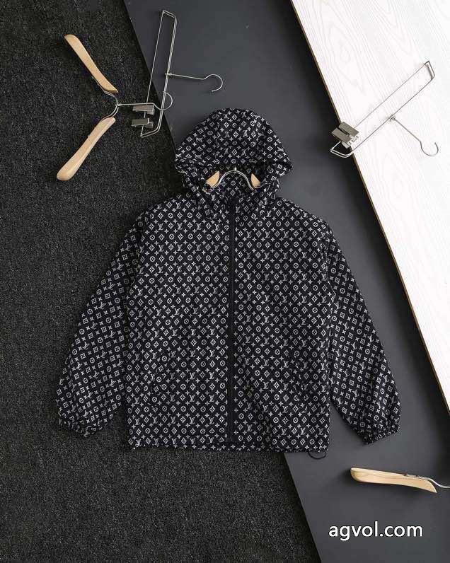 スーパーコピー2026冬の涼しい人気新作 軽快に着こなせる 日本限定素材コートLOUIS VUITTON_0_3