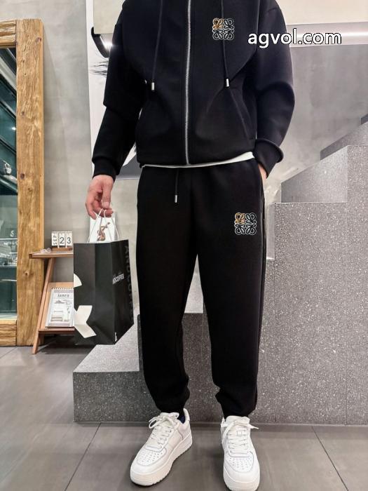 セット防寒性に優れた カラー豊富 スタイリッシュな印象LOEWE偽物 通販_0_1