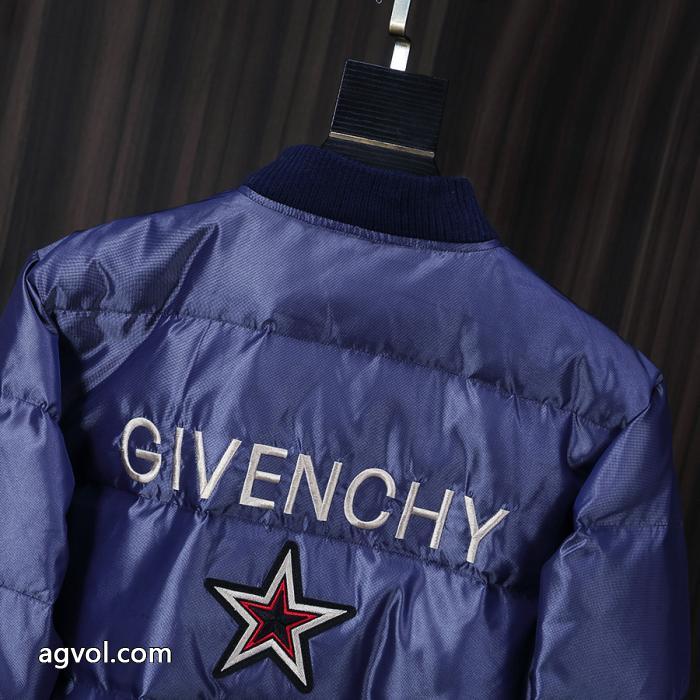 人気ブランド新作 世界中で爆発的人気 愛用者が続出中ダウンジャケットGIVENCHYブランド コピー 品_0_1