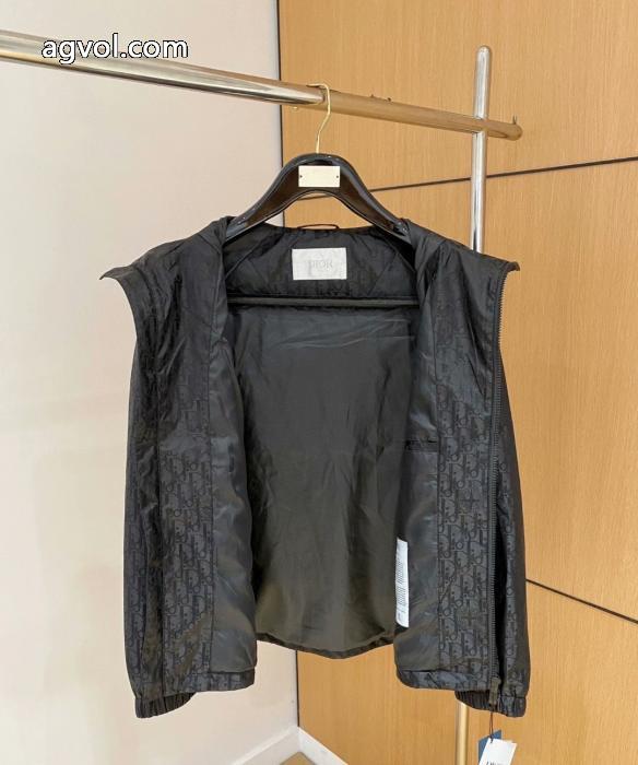 ブランド コピー 優良少数入荷 必要な一品 秋冬大人気セールコートDIOR_0_4