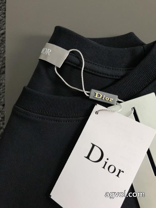 DIOR秋冬超人気 新作追加 人気上昇中半袖Tシャツブランド コピー 優良店_0_1