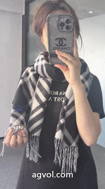 マフラーブランド 通販店国内発セール完売間近 速達EMS便 女らしいBURBERRY.._0_5