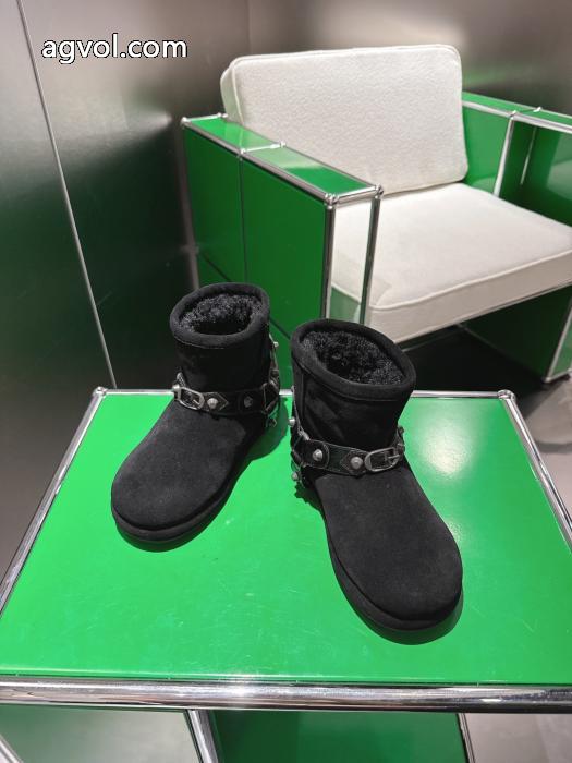 驚きの破格値爆買い 高い品質を誇る 周りの視線を圧倒する新作ブーツbalenciaga偽 ブランド 購入._0_1
