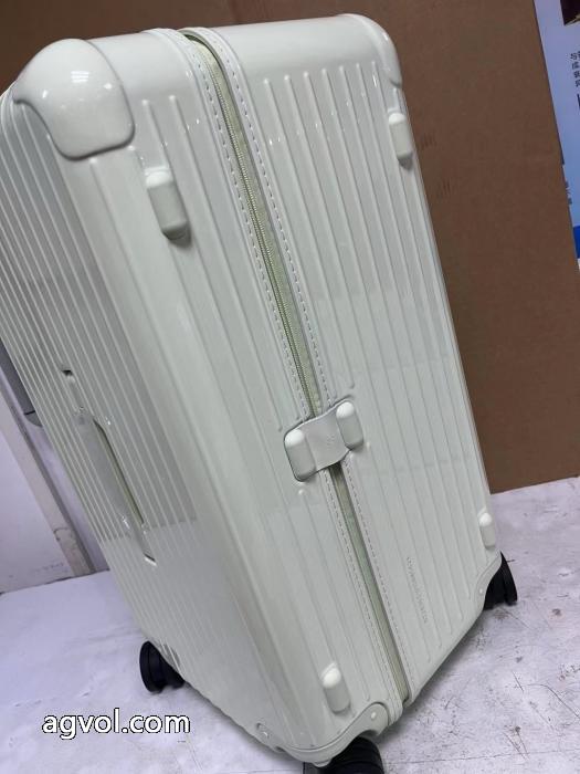 スーパー コピー メンズRimowa人気商品登場 高級感のあるデザイン 肌触りの着心地が良く スーツケース._0_3