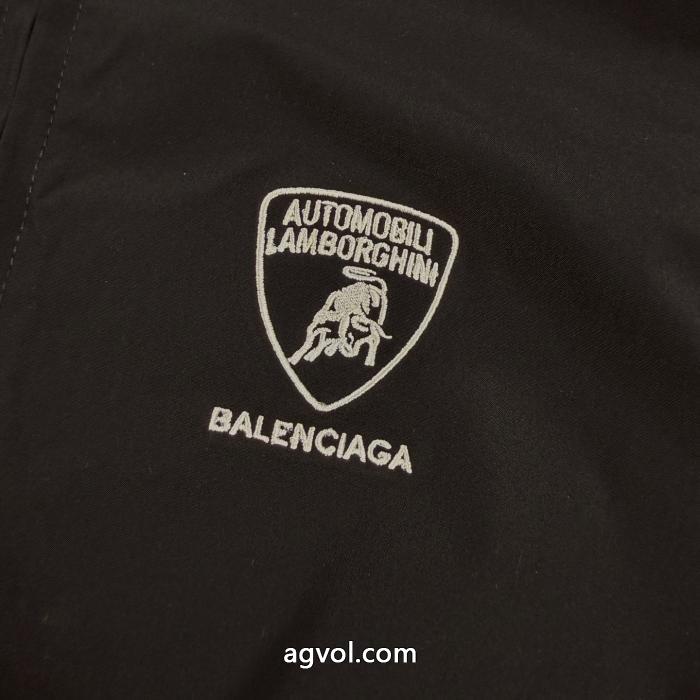 コート優しげ人気アイテム 人気上昇中 大人気再登場 balenciagaコピー 商品 通販_0_1