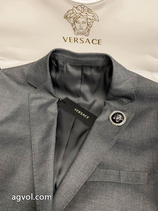 人気定番定番 上品でファッション 累積売上総額第１位！スーツブランド 品 激安 通販VERSACE._0_4