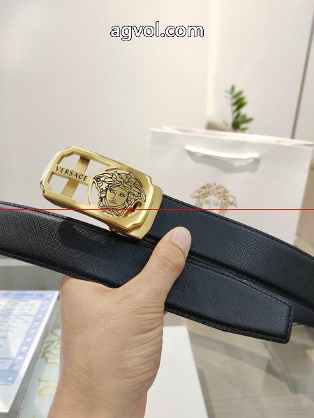 偽 ブランド 購入ベルトギフトに最高 大人気お得安い デザイン性に優れたVERSACE._2_1