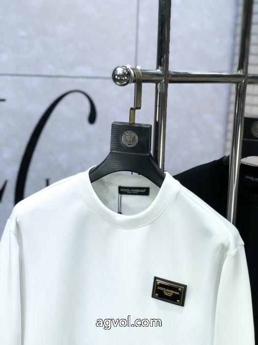 ドルチェ＆ガッバーナパーカー冬のコーデにぴったり 若者世代に人気が高い HOT格安人気アイテムブランド コピー 着払い._0_2