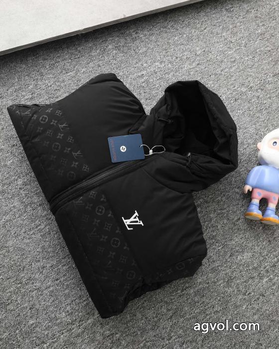 なぜか大人気！ 高品質 最高品質 デザイン性に優れた偽 ブランド 購入綿の服LOUIS VUITTON_0_1