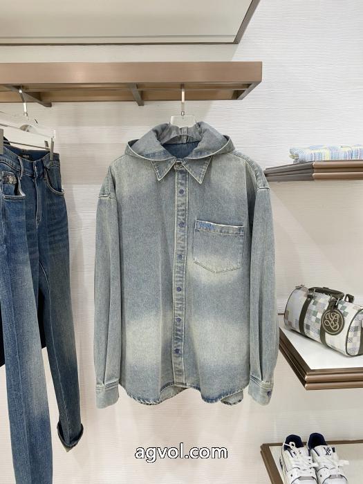 コート偽物 ブランド 販売人気新品 手元に在庫あり 日本即完売予想balenciaga_0_0