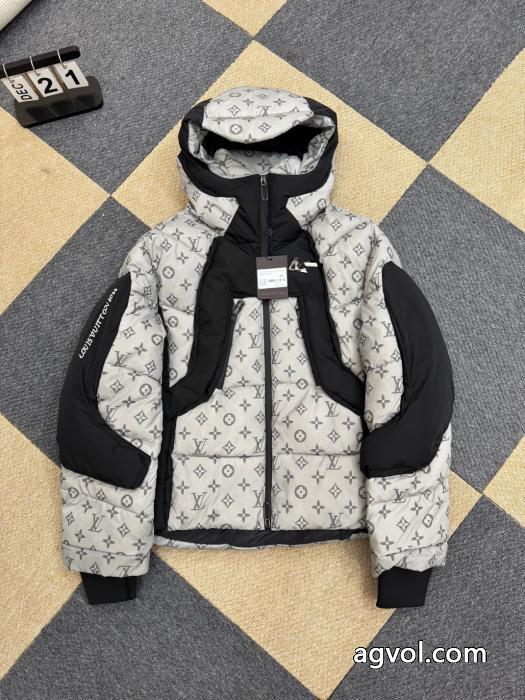 オススメ新作商品 TOPセラー賞 今っぽいトレンドコピー 商品 ブランドダウンジャケットLOUIS VUITTON.._0_1