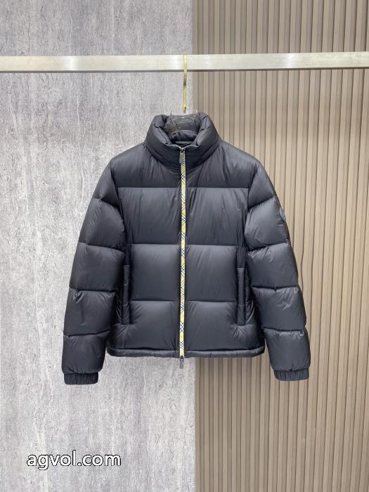 BURBERRYブランド スニーカー 激安ダウンジャケットハイグレード フェミニンな雰囲気 2026最新コラボ　完売間近_0_2