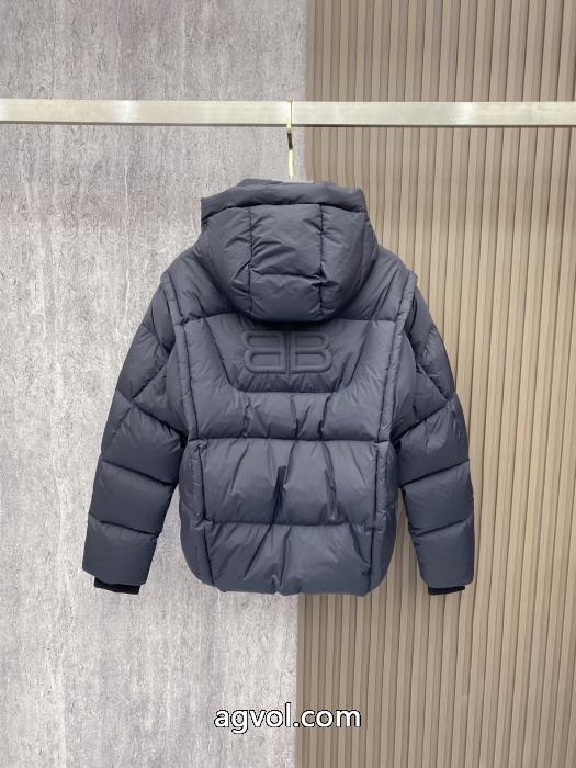 ダウンジャケット偽物 通販秋冬モデル 安価 最新話題沸騰中balenciaga_0_4
