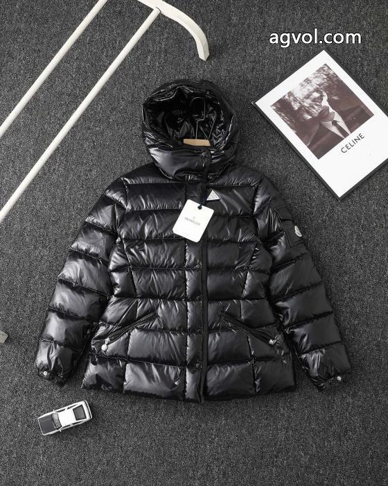 MONCLER究極な着心地 高評価の人気品  ハイグレードブランド 偽物 通販ダウンジャケット_0_4