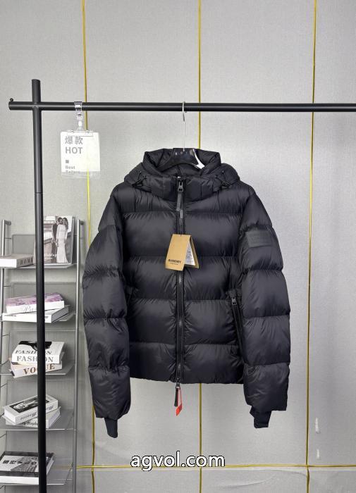 偽 ブランド 通販ダウンジャケットBURBERRY希少価値大！ 全国無料新品 コーデ選ばずおしゃれのポイント_0_3