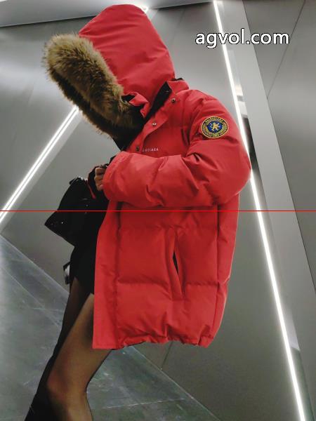 周りと差をつける シンプル派 超人気*入手困難ブランド フェイクbalenciaga&nbsp;&nbsp;&nbsp;&nbsp;ダウンジャケット._0_3