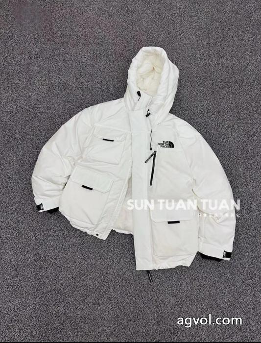 SUPREMEブランド アクセサリー 激安人気専門店 限定品が必須! サイズ豊富綿入れのコート_0_1