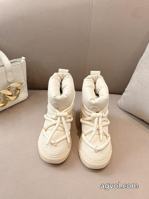 ブランド コピー 販売靴 ブーツMONCLER好感度265％ 人気新作登場 秋冬トップス最新情報をチェック._0_0