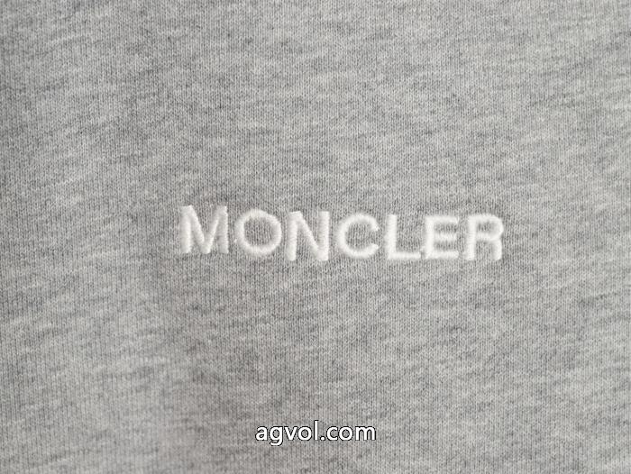 ブランド 品 スーパー コピーパーカーMONCLER今年の秋冬先行販売新作 シンプルなファッションの一枚 驚きの価格._0_3
