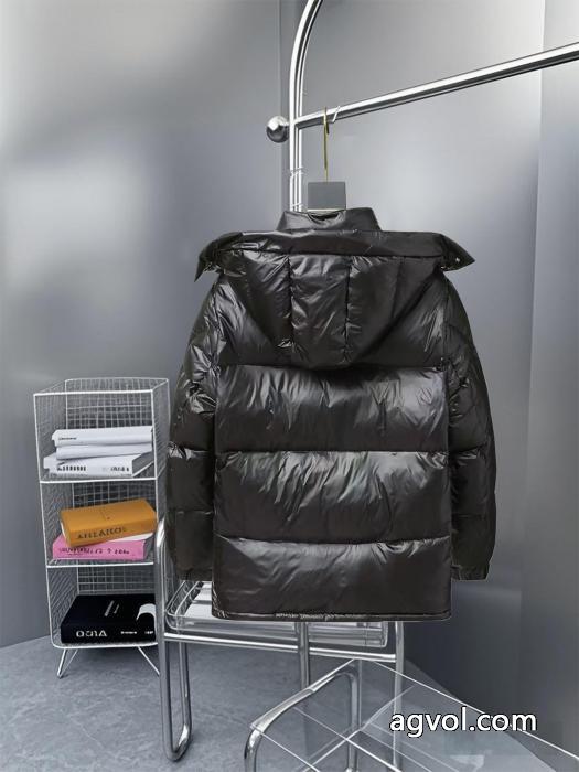 上品ですっきり、好感度抜群 毎年大人気商品 2026人気新作が登場MONCLERスーパーコピー2026ダウンジャケット_0_0