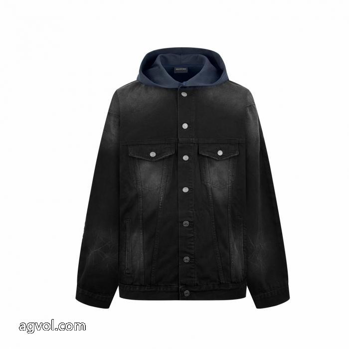 ブランド 偽物 激安 通販完売必須 超安値で完売！？ 芸能人愛用ブランドコートbalenciaga_0_1