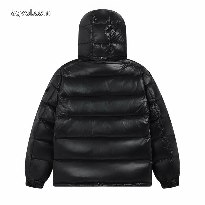お買い得品  上品可愛い 魅力的ダウンジャケットMONCLERブランド コピー 専門_0_2
