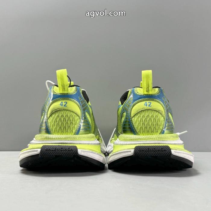 balenciaga&nbsp;&nbsp;&nbsp;&nbsp;スニーカー国内完売 国内入手困難 秋冬コーデと相性がいいブランド 偽物 激安 通販._0_2