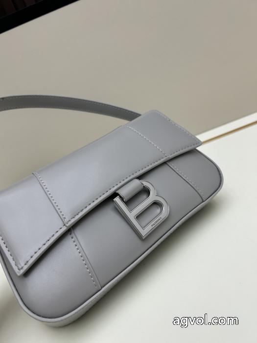 &nbsp;&nbsp;&nbsp;&nbsp;バッグロゴが素敵 柔らかな着心地 2026新品セールコピー ブランド 販売balenciaga._0_3