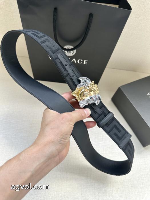 お早めに希少 目を惹く 人気新作VERSACEブランド コピー 品&nbsp;&nbsp;&nbsp;&nbsp;ベルト._0_4