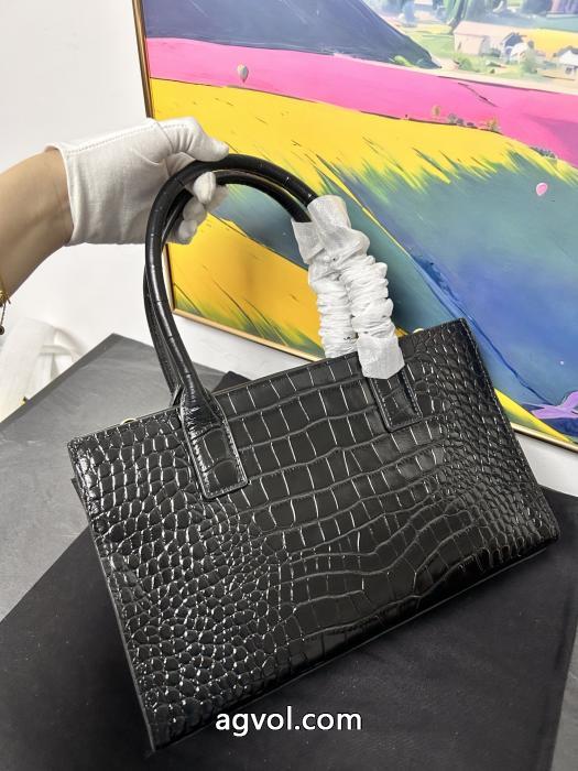 &nbsp;&nbsp;&nbsp;&nbsp;バッグ数量限定再入荷 今っぽいトレンド 品良くおしゃれ VERSACEブランド コピー 販売店._0_3