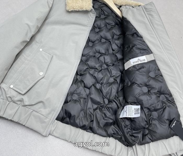 コートStone Island新作限定早い者勝ち 海外先行発売！ 圧倒的な高級感偽 ブランド 販売_0_1