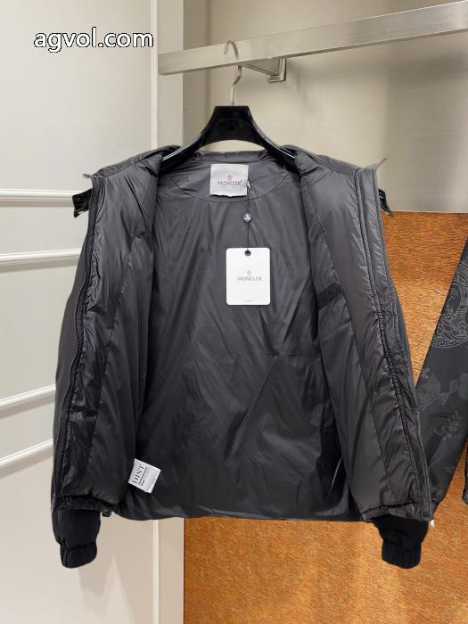 偽 ブランド 通販最低価格保証 人気が爆発  品良くおしゃれ ダウンジャケットMONCLER_0_3