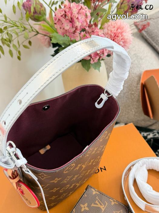 若々しい雰囲気 カラバリ豊富 在庫を確保ブランド アクセサリー 激安バッグLOUIS VUITTON_0_4