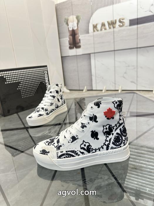 DSQUARED2赤字超特価限定アイテム 注目作品 １着は持つべき 2026ブランド スーパー コピースニーカー.._0_1