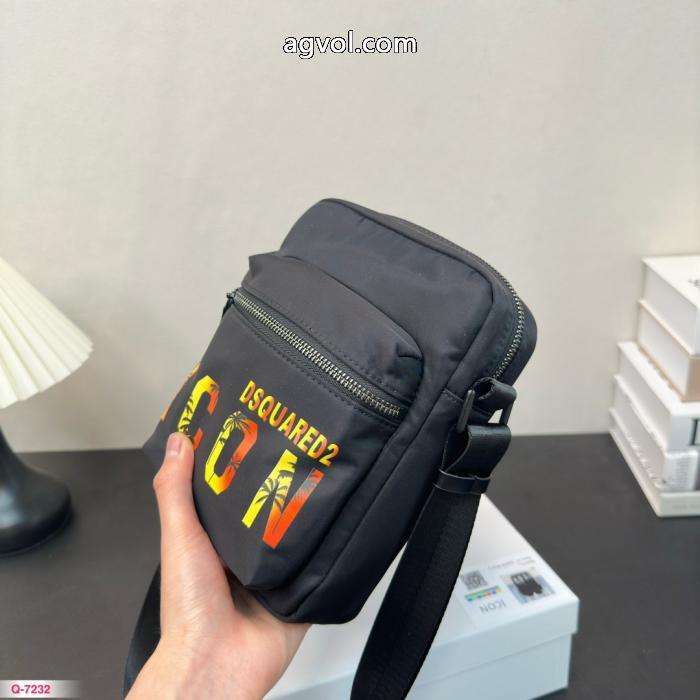 スーパー コピー どこで 買える大人気モデル オシャレさんお勧め! 別注モデルディースクエアード&nbsp;&nbsp;&nbsp;&nbsp;バッグ.._0_2
