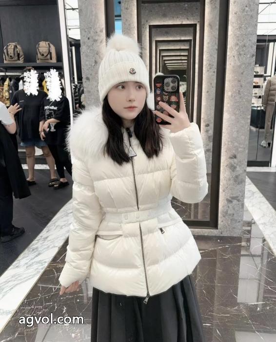 ブランド スーパー コピー 店舗モンクレール&nbsp;&nbsp;&nbsp;&nbsp;ダウンジャケット美しさ 高級感演出 素敵な商品._0_1