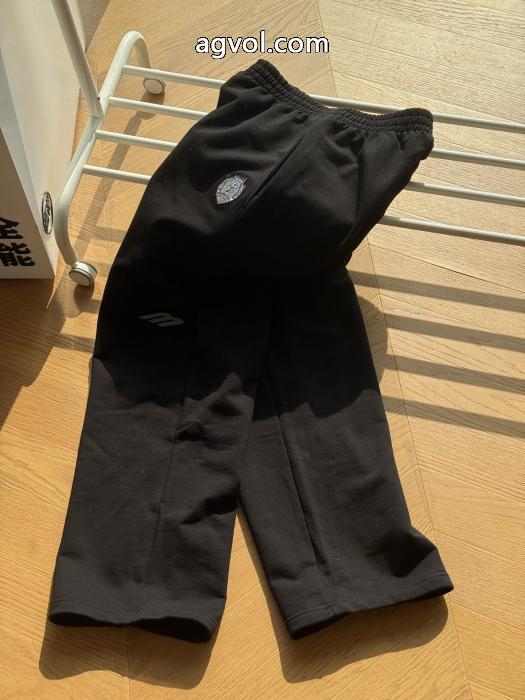 偽 ブランド 通販balenciaga限定セール正規品 冬らしく爽やかな印象 新作限定争奪戦&nbsp;&nbsp;&nbsp;&nbsp;スラックス._0_0