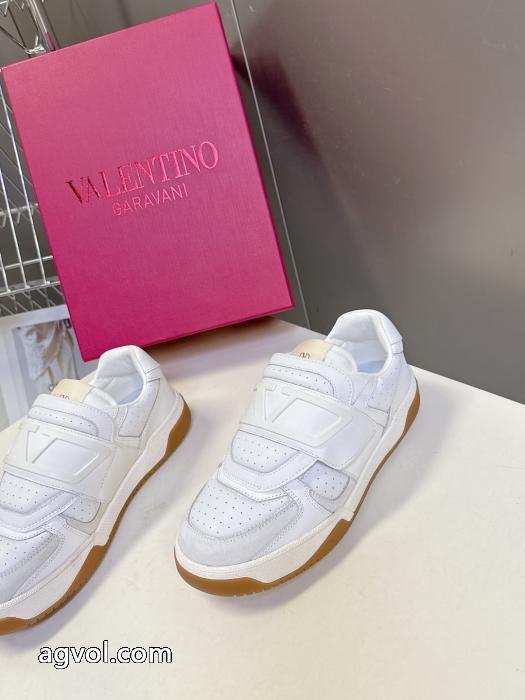 &nbsp;&nbsp;&nbsp;&nbsp;スニーカー激安 通販 ブランド雑誌掲載 国内発 高級感ある 最安値激しい争奪戦VALENTINO._0_0