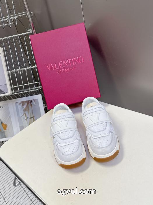 &nbsp;&nbsp;&nbsp;&nbsp;スニーカー激安 通販 ブランド雑誌掲載 国内発 高級感ある 最安値激しい争奪戦VALENTINO._0_1