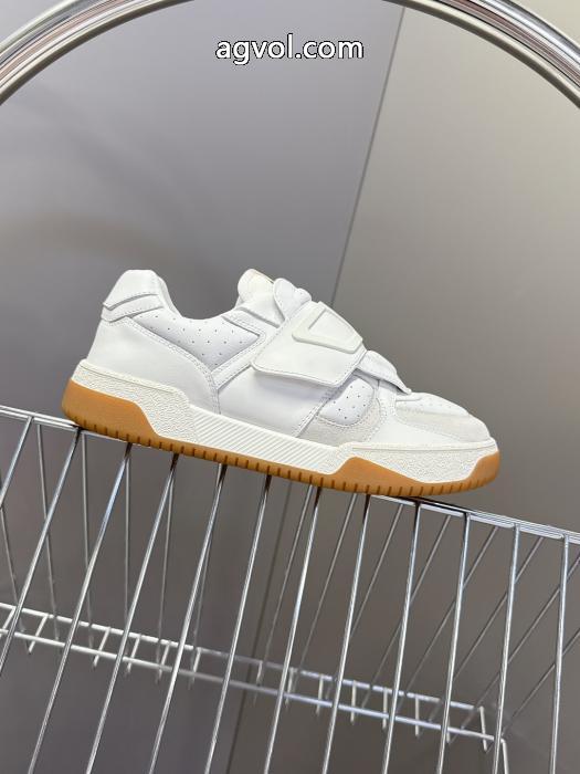 &nbsp;&nbsp;&nbsp;&nbsp;スニーカー激安 通販 ブランド雑誌掲載 国内発 高級感ある 最安値激しい争奪戦VALENTINO._0_4