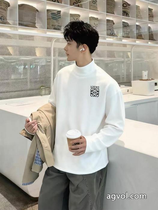 LOEWE通販 ブランド長袖Tシャツ最低価格保証 オリジナル フェミニンな雰囲気_0_4