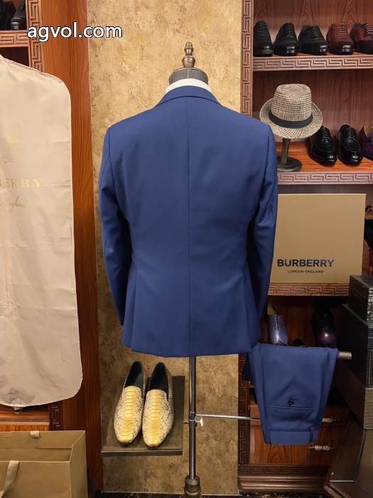 偽 ブランド 通販BURBERRYスーツ2026年NEWモデル 上品な印象に格上げ クリスマスプレゼントにも.._0_0