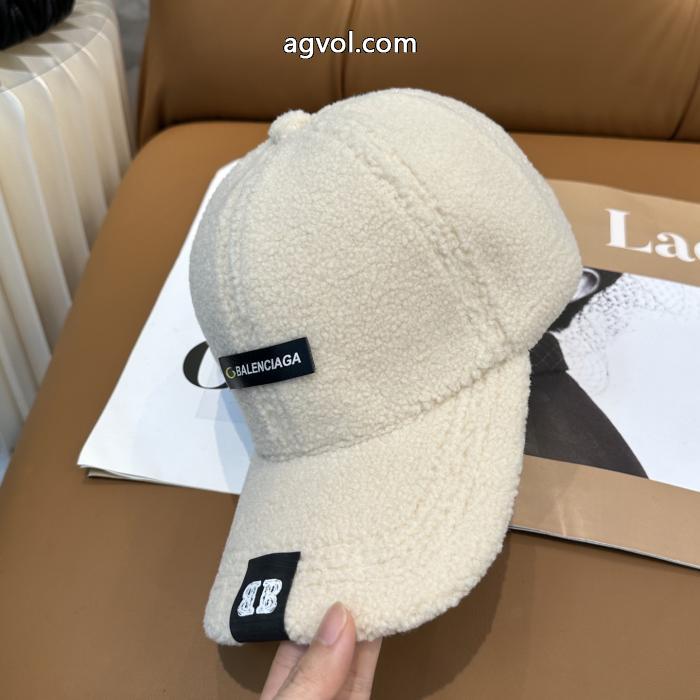balenciagaブランド コピー 品&nbsp;&nbsp;&nbsp;&nbsp;帽子セレブや芸能人からも愛用 2026?2026秋冬流行色紹介 一味違うケーブル編みが魅力満点._0_1