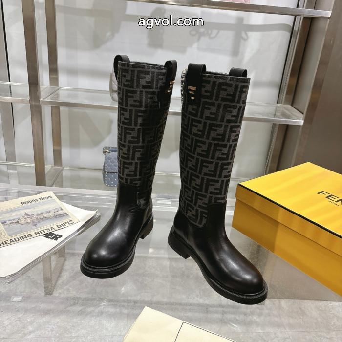 FENDIスニーカー愛らしさ抜群 暑い日にも涼やかさを感じる 新品入荷2026コピー 商品 ブランド.._0_1