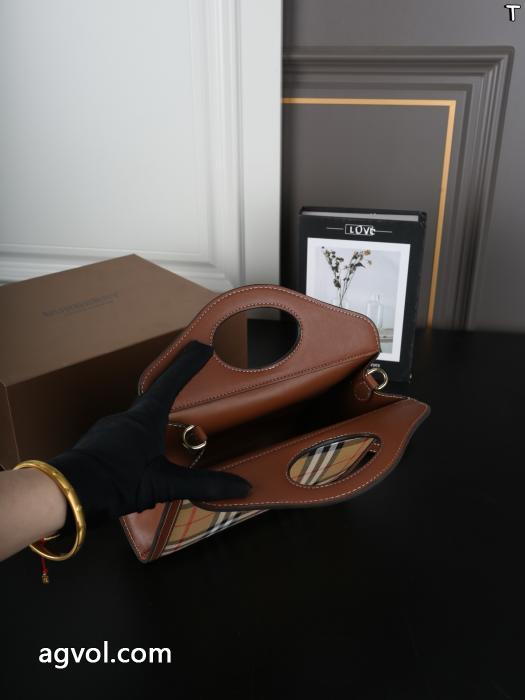 スーパー ブランド コピーバッグ安定感があり 上品なカジュアルコーデに 今季新作登場BURBERRY_0_4