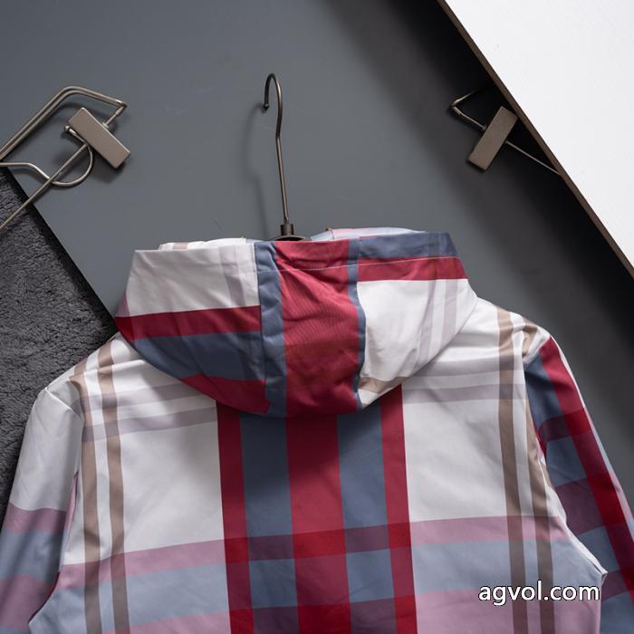 偽物 ブランド 販売BURBERRYジャケット秋冬 カジュアルに着こなし 個性的なデザイン _0_1