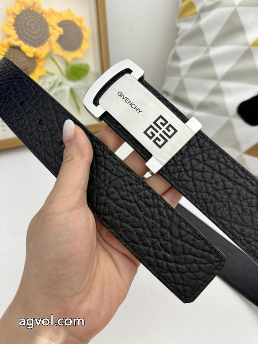 偽物 ブランド 激安2026秋冬流行ファション  完売必須 大活躍間違いなしGIVENCHY&nbsp;&nbsp;&nbsp;&nbsp;ベルト._0_2