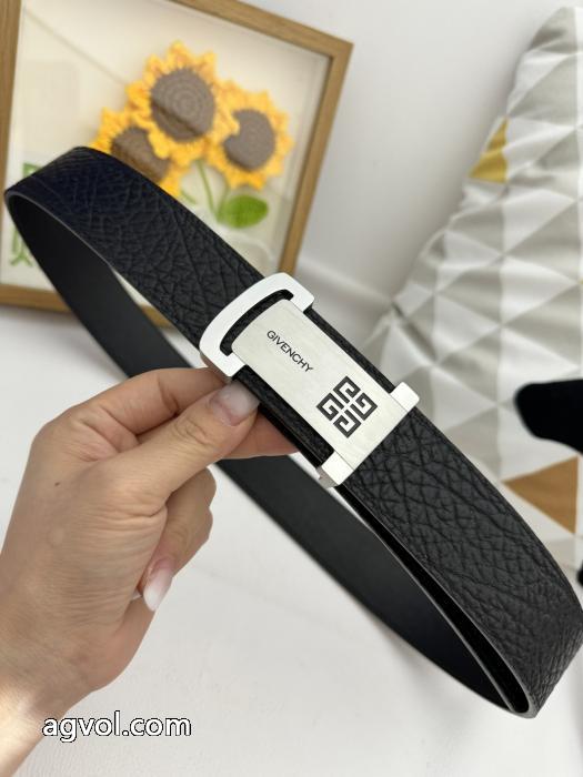 偽物 ブランド 激安2026秋冬流行ファション  完売必須 大活躍間違いなしGIVENCHY&nbsp;&nbsp;&nbsp;&nbsp;ベルト._0_4