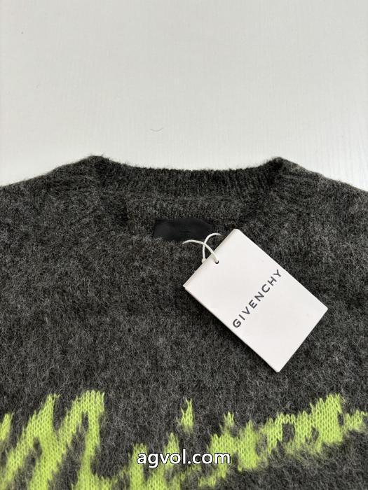 セーターGIVENCHY最安国内発送 トップスをインするスタイル 完売品！ブランド コピー 激安._0_3