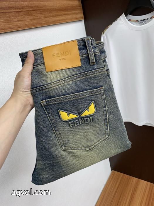 激安 ブランドFENDI2026激安セール最高峰 光沢のある 人気復活ジーンズ_0_2